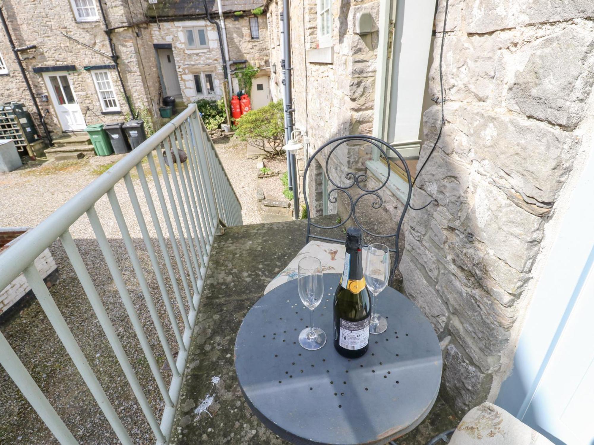 In & Out Cottage Middleham Exterior foto
